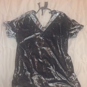 Really pretty Gray velvet T